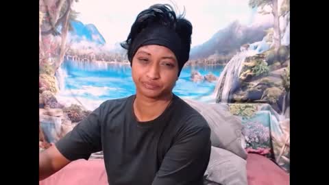 Snapshot of indianspicy69 chatting on 03/06/25, 12:32 Shreya online show from 03/06/25, 12:32