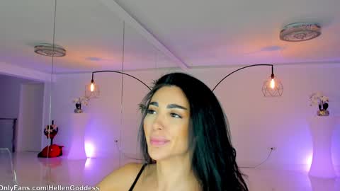 Hellen online show from 12/10/24, 11:54