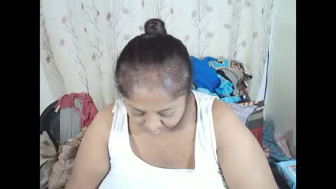 Snapshot of indiantasha chatting on 06/27/26, 11:37 indiantasha online show from 06/27/26, 11:37