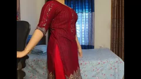 tina online show from 11/23/25, 08:58