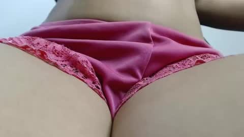 Snapshot of indiazinhabdz chatting on 03/06/25, 12:54 Indiazinha online show from 03/06/25, 12:54