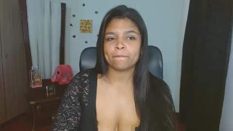 Aleja vallejo online show from 09/30/25, 03:17