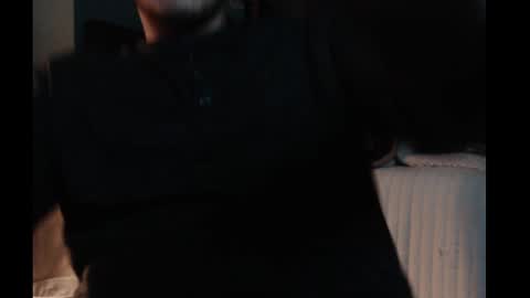 Snapshot of indicasonly chatting on 01/04/25, 07:45 indicasonly online show from 01/04/25, 07:45