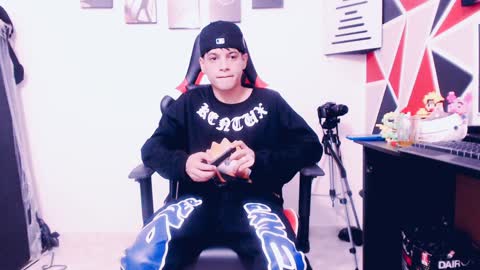 matias online show from 02/07/25, 04:37