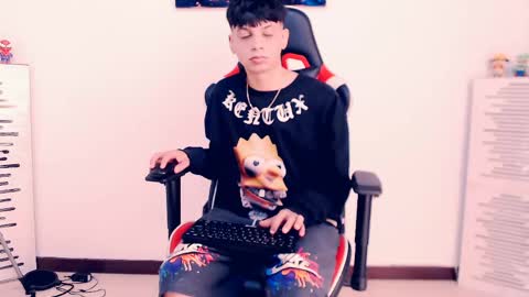 Snapshot of indomitablebeast chatting on 05/11/26, 04:04 matias online show from 05/11/26, 04:04