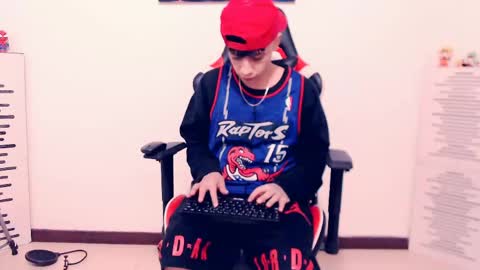 Snapshot of indomitablebeast chatting on 05/28/26, 01:25 matias online show from 05/28/26, 01:25