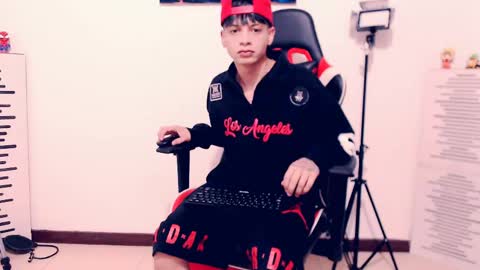Snapshot of indomitablebeast chatting on 06/01/26, 02:13 matias online show from 06/01/26, 02:13