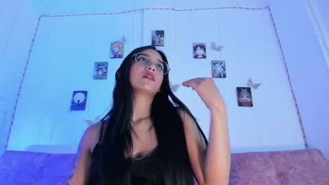 Snapshot of ineedmydaddy_ chatting on 07/05/26, 01:34 Luna online show from 07/05/26, 01:34