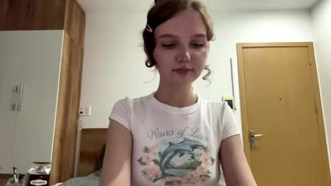 Viola online show from 05/14/26, 04:25
