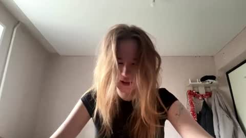 Snapshot of inespacheco chatting on 07/03/26, 11:38 Sofia online show from 07/03/26, 11:38
