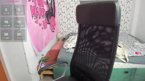 iness_lex online show from 04/22/26, 07:22