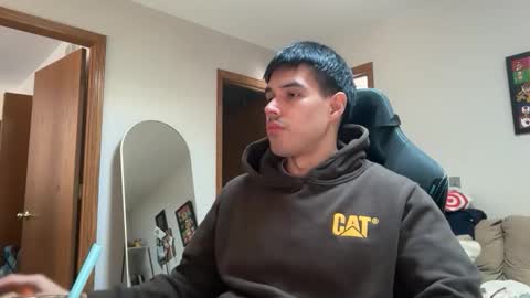 Lucas online show from 12/21/25, 06:04