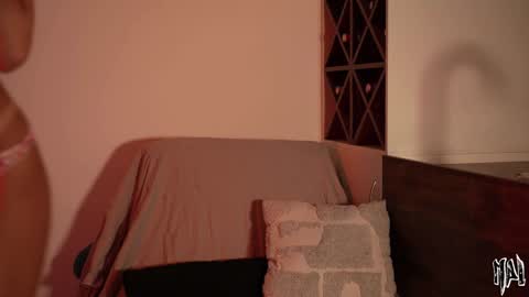 Snapshot of informal_ chatting on 09/21/25, 09:49 MAL --- online show from 09/21/25, 09:49