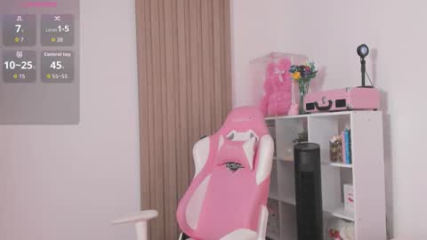 Snapshot of informaltease chatting on 03/15/26, 09:10 V. online show from 03/15/26, 09:10