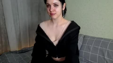Snapshot of ingeborgfinke chatting on 04/02/26, 01:42 Mia online show from 04/02/26, 01:42
