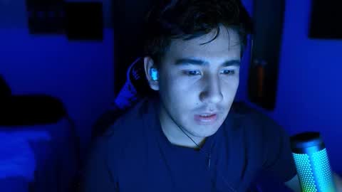 Iagust  online show from 04/12/26, 07:24