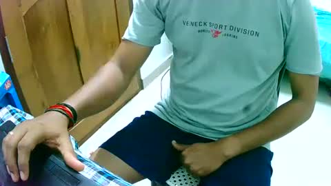 Snapshot of ingloriousuncut chatting on 02/04/25, 11:38 Inglorious Hairy Uncut online show from 02/04/25, 11:38