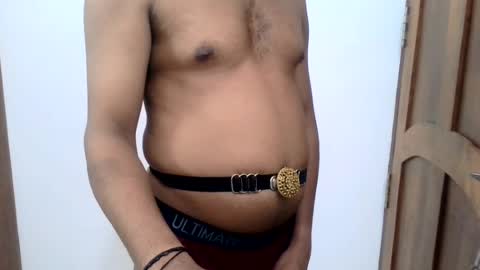 Snapshot of ingloriousuncut chatting on 07/21/26, 06:21 Inglorious Hairy Uncut online show from 07/21/26, 06:21