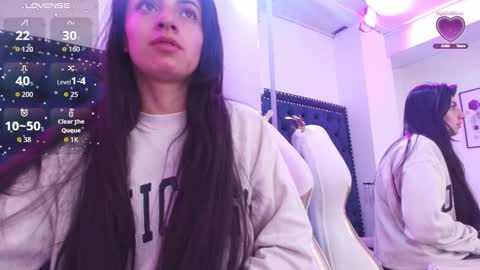 Ingrid online show from 11/12/25, 03:51