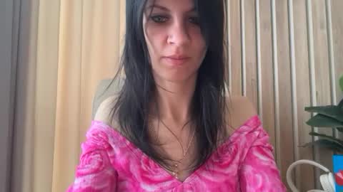 Snapshot of injaathome chatting on 06/19/26, 09:35 InjaAtHome online show from 06/19/26, 09:35
