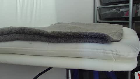 Hanging Out online show from 01/18/25, 06:21