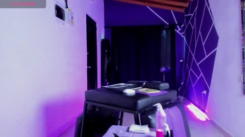 Snapshot of ink_demon chatting on 10/01/25, 07:09 demon online show from 10/01/25, 07:09