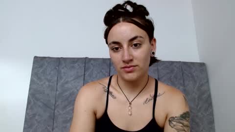 Snapshot of inkedgoddess58 chatting on 10/13/25, 07:25 lyan onlyfans n linda online show from 10/13/25, 07:25