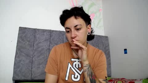 Snapshot of inkedgoddess58 chatting on 12/15/25, 04:33 lyan onlyfans n linda online show from 12/15/25, 04:33