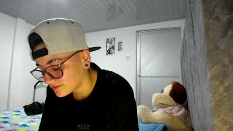 lyan onlyfans n linda online show from 04/30/26, 01:45