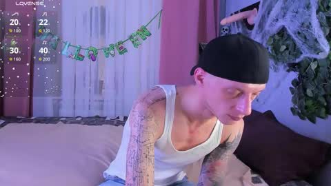 Snapshot of inkedjamesx chatting on 10/16/25, 10:05 James online show from 10/16/25, 10:05
