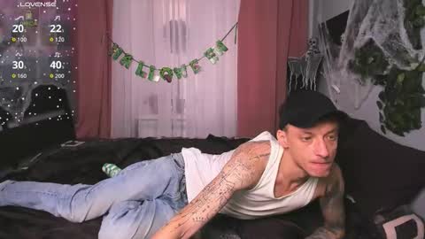 Snapshot of inkedjamesx chatting on 10/22/25, 09:53 James online show from 10/22/25, 09:53