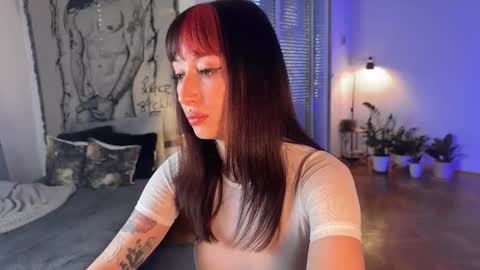 Xenia online show from 10/20/25, 01:55