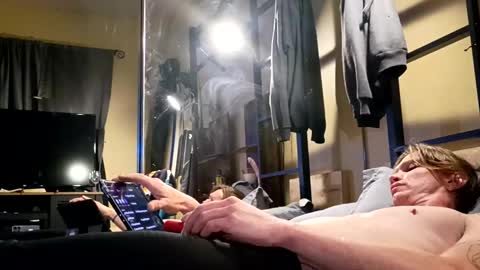 inlovewithlace online show from 10/26/25, 06:52