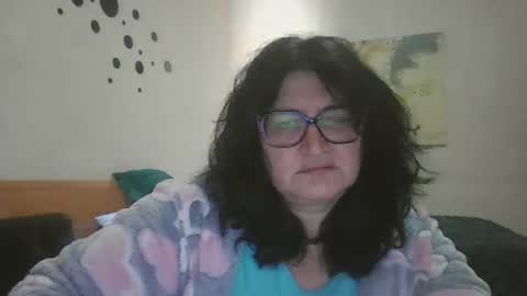 inna46_ online show from 04/14/26, 08:31