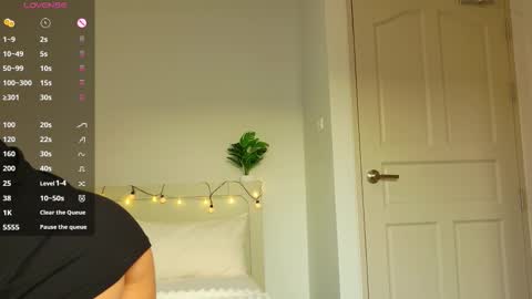 Mila Reef online show from 02/06/26, 12:04