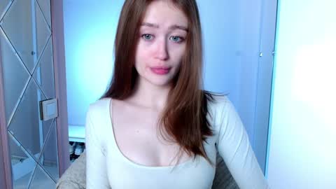 Lina online show from 02/06/25, 08:39