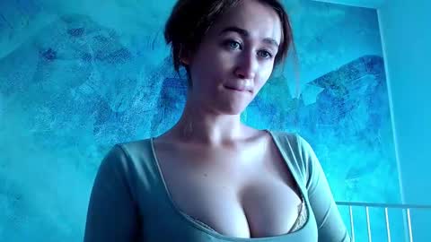 Lina online show from 09/22/25, 03:25