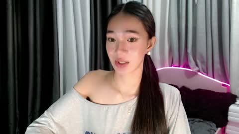 Reign online show from 04/18/26, 06:56