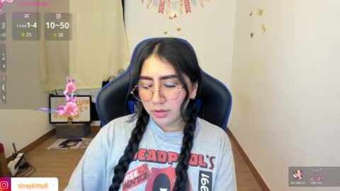 Luna        online show from 04/07/26, 10:42