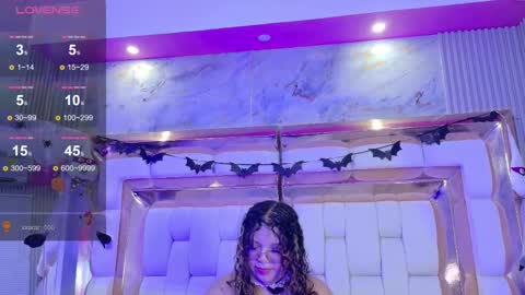 innocenthazel online show from 10/25/25, 07:19