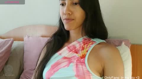 Laroa online show from 02/15/26, 10:39