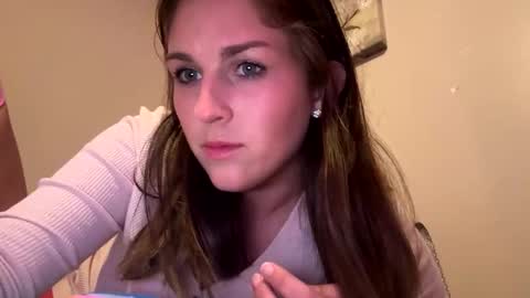 Snapshot of innocentlilsarah chatting on 10/16/25, 03:18 innocentlilsarah online show from 10/16/25, 03:18