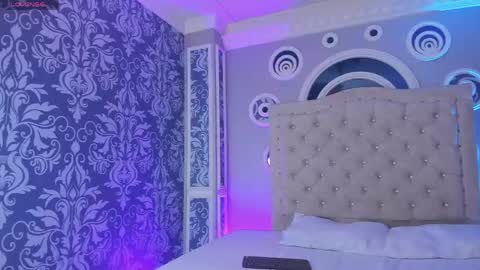 Charly and Sky online show from 05/06/26, 03:02
