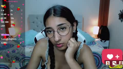 Snapshot of inocent_luna chatting on 04/01/26, 11:13 Luna moon online show from 04/01/26, 11:13