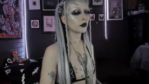   SANIA  online show from 12/18/25, 05:08