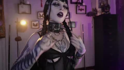   SANIA  online show from 04/15/26, 07:10