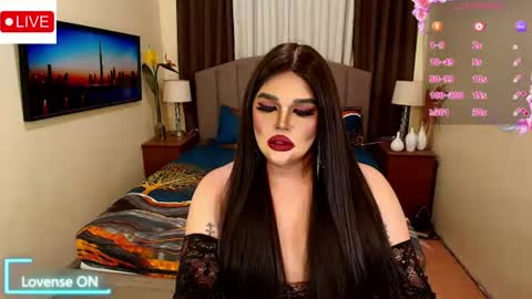 Snapshot of insatiablesexqueen chatting on 06/18/26, 08:14 tasha online show from 06/18/26, 08:14