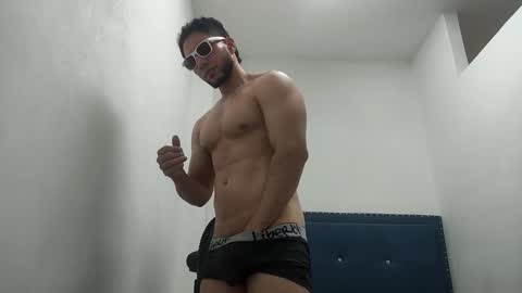 INSTAGRAM  camilodlx online show from 12/19/25, 04:25