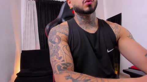 Brayan Chavez online show from 04/14/26, 01:55