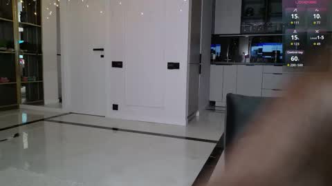 Sofi online show from 02/06/26, 08:34